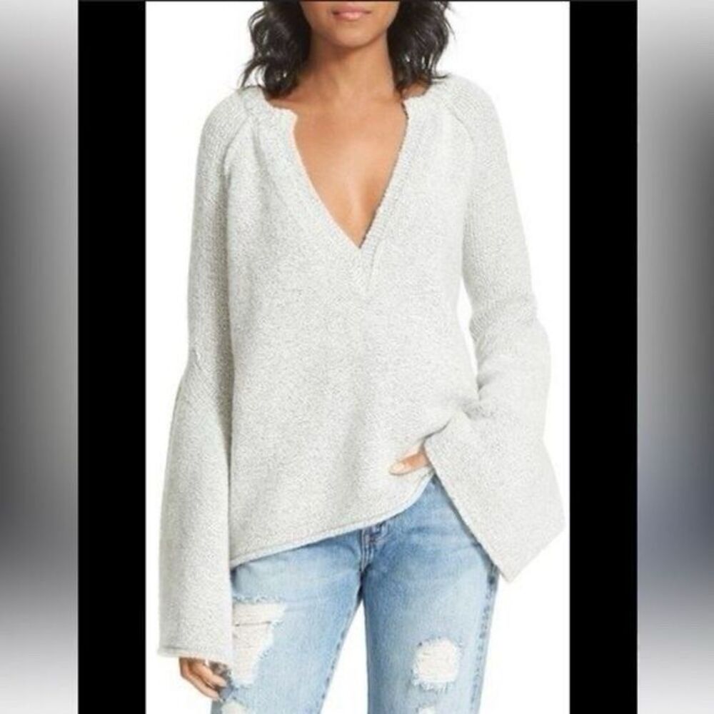 Free People Lovely Lines Bell-Sleeve Plunging V-Neck Sweater in Gray Size Large